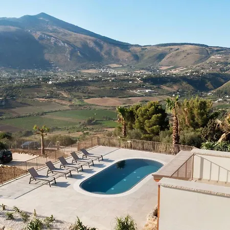 Eos Con Piscina Privata *